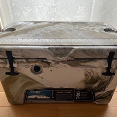 アイスランド クーラーボックス 45QT 42.5L デザートカモ 