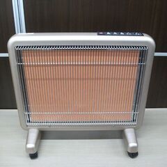 美品 サンルミエ・エクセラ7 N700L-GR 遠赤外線暖房器 (暖房の目安 8畳) 700W 50/60Hz 100V 苫小牧西店