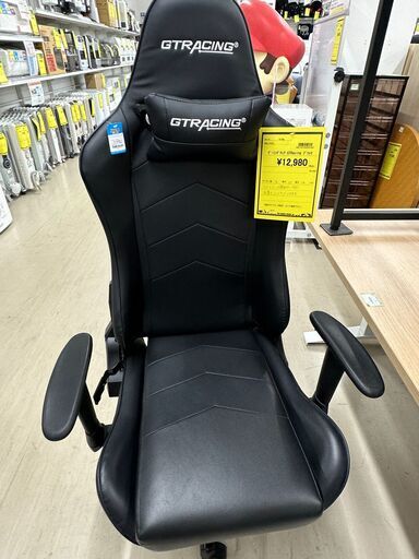 ジモティ来店特価!!　ゲーミングチェア　GTRacing　ブラック　　　J-1050