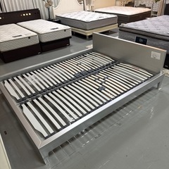 Cassina ベッドフレーム クイーンサイズ