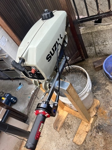 スズキ2馬力船外機
