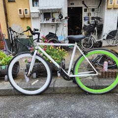 クロスバイク FIXEDGEAR 700C 白 配達可能