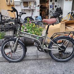 ミニベロ自転車　ＪＥＥＰ　２０インチ　６変速　カゴ　付き　緑　配達可能