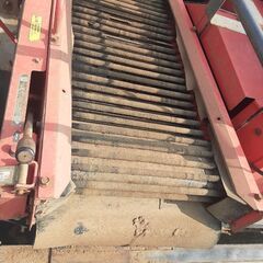 ヤンマー人参収穫機 HN-1