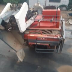 ヤンマー人参収穫機 HN-1