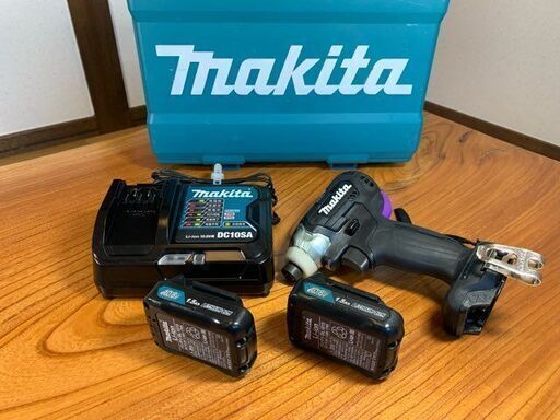 決まりました　マキタ 10.8V　充電式インパクトドライバ TD111DSHX  フルセット