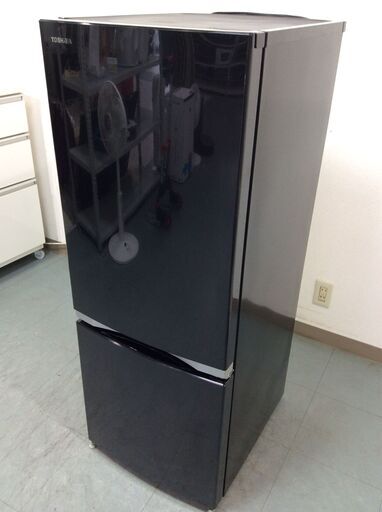 JT9615【TOSHIBA/東芝 2ドア冷蔵庫】2018年製 GR-M15BS 家電 キッチン 冷蔵冷凍庫 右開き 153L