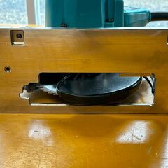 マキタ電子マルノコ 5638CBA 165mm 美品　(集塵機接続ダストノズル、マルノコガイド付)