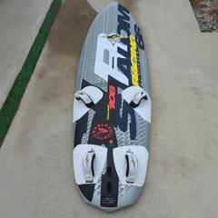 ウインドサーフィンボード