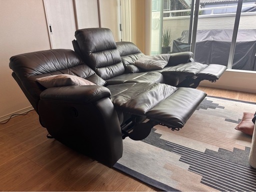 【送料無料】【美品】電動リクライニングソファ ダークブラウン　早い者勝ち！ 早いもの勝ち！電動リクライニングソファ 送料無料】【美品】電動