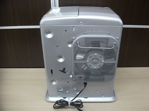 ダイニチ ブルーヒーター 2022年製 FW-32S3 ライトシルバー 容量5.0L