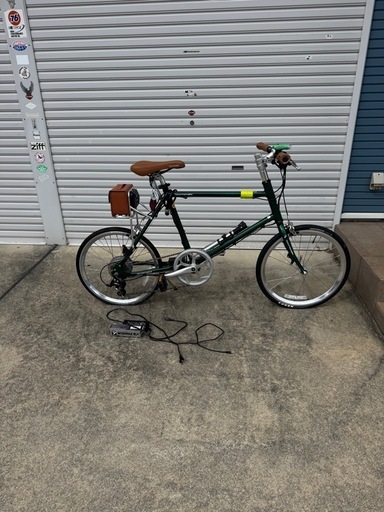 電動アシスト自転車　\n
