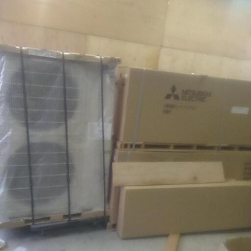 三菱スリム床置き新品未使用６馬力エアコンラスト1台