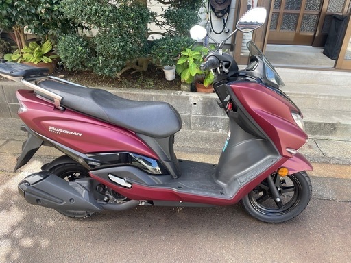 スズキ　バーグマンFI125