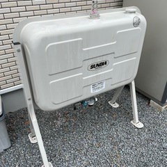 【中古品 直接引取限定(新潟市南区)】★☆サンダイヤ 灯油ホームタンク(１９８ℓ) KS3-200 防油堤付き！！☆★現状渡し 中古品 直接引取限定(新潟市南区)】サンダイヤ 灯油ホームタンク