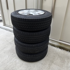 ブリジストン ブリザック VRX3 日本製 185/70R14