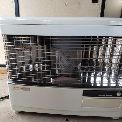 サンポット煙突式石油ストーブ