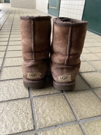原宿購入UGG 定番シープスキンClassic Short IIブラウン