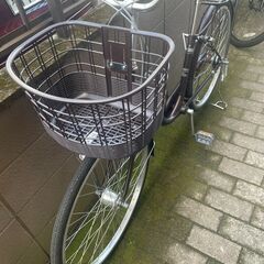 リサイクルショップどりーむ荒田店 No1479 超目玉品！　自転車　２６インチ　ほぼ新品！　ギア内装三段切り替え　LEDオートライト　鍵付き　定価約４万　半年以内　