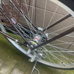 リサイクルショップどりーむ荒田店 No1479 超目玉品！　自転車　２６インチ　ほぼ新品！　ギア内装三段切り替え　LEDオートライト　鍵付き　定価約４万　半年以内　
