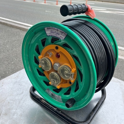 ☆  中古品  日動工業 電工ドラム FW-E53 アース付 50m 防雨・防塵型ドラム 100V 屋  ☆