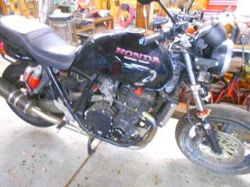 CB1000SFの事故車書類付き引取り限定になります。