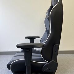 S815-I58-3006 AKRACING AKR-GYOKUZA V2-RED AKレーシング極座 ゲーミング座椅子 人間工学 360°回転台 ゲーミングチェア 黒