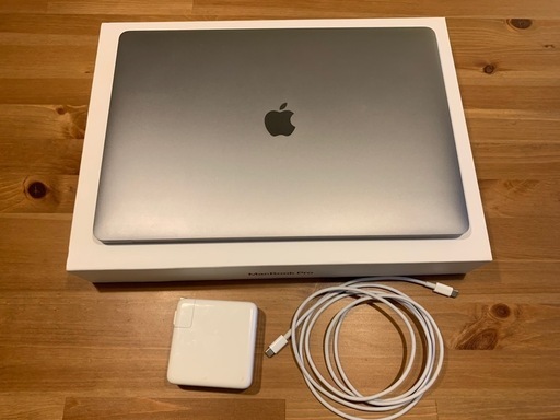 MacBook Pro 15インチ　2016