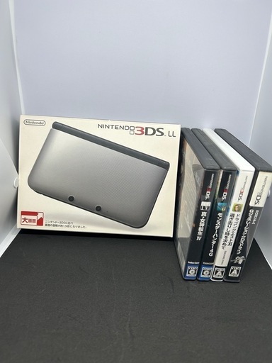 3DS LL   シルバー×ブラック ソフト4本付き