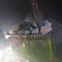 テントサウナとテントサウナに使っていたストーブのセット