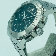 a0913601 バーバリー BURBERRY クロノグラフ 動作OK 腕時計 BU2304 黒文字盤 クオーツ 箱付き デイト 中古品