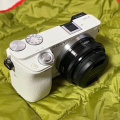 ミラーレス一眼SONYα6000