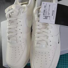NIKEエアフォース1 ESS 26.5cm