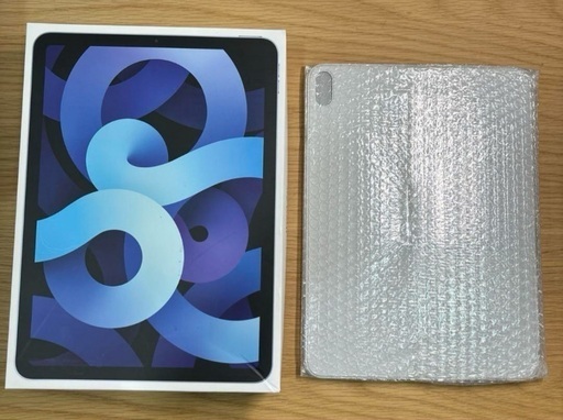iPad Air 第4世代 Wi-Fi 64GB (フィルム・ケース付き)