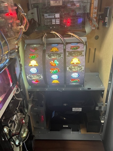 5万→3万【引き取り限定】値下げ　バイオハザード5★エンターライズ★ 不要機付き！ スロット 5号機 実機 引き取り限定】値下げ バイオハザード5☆エンターライズ☆ コイン不要