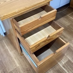 ワークデスク【町田市再生家具】241710