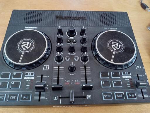 DJ コントローラー
