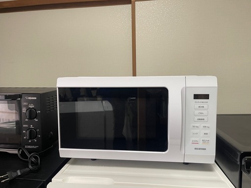 配送可能　2023年 アイリスオーヤマ KMB-F186-W 単機能レンジ 18L 50／60Hz両対応