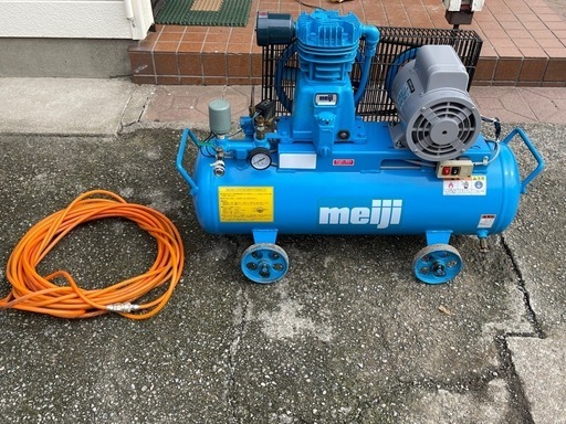 meiji レシプロ・エアーコンプレッサー　100/200　 中古　今月だけ大幅値引き‼️