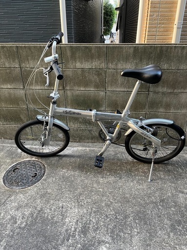 折り畳み自転車　20インチ　アルミ　ポリッシュ　カリブーライト 6段変速とRHINOWALK バッグ\n