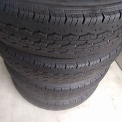 ハイエース新車外し 195/80R15ブリヂストンサマータイヤ