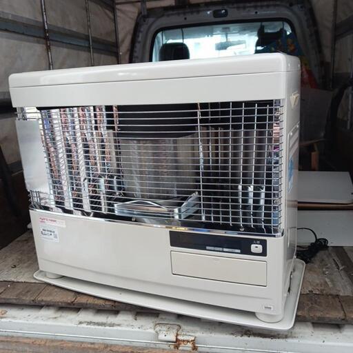 2022年製 サンポット 煙突ストーブ 木造18畳 コンクリート29畳 KSH-7011RC B 暖房出力7kw カベック 暖房器具 sunpot 長府製作所 灯油ストーブ