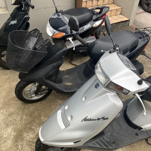 3台まとめ売り　アドレスV 100    DIO   ジョグZR　3台ともエンジンはかかります。ばら売りしません 3台まとめ売り アドレスV 100 DIO ジョグZR 3台ともエンジンはかかり