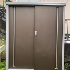 収納　倉庫　イナバ物置　