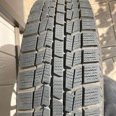 175/70R14 スタッドレスタイヤ　アルミホイール　４本セット スタッドレス アルミホイールセット 中古4本 175/70R14 アクア