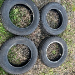 M+S 205/55R16 Pirelli SUBARU 4本 9分山 (ボーダーライン) 倶知安の  