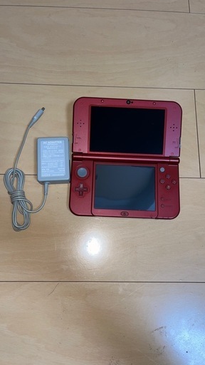 【USED】newニンテンドー3DS LL＋ソフト6本＋microSDカード4GB付き