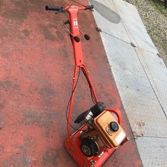 芝刈り機　動作品