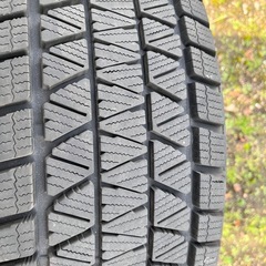 【値下げ】ブリヂストン　スタッドレス　235/65R17 2023年39週製造　ホイール付　ベンツRクラス