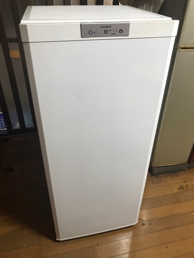 三菱冷凍ストッカー縦型